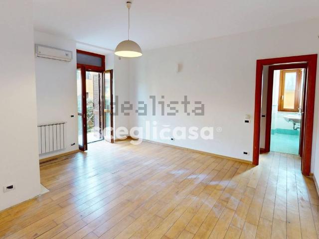 Appartamento in vendita di 80 m² in Via Sarzana, 23