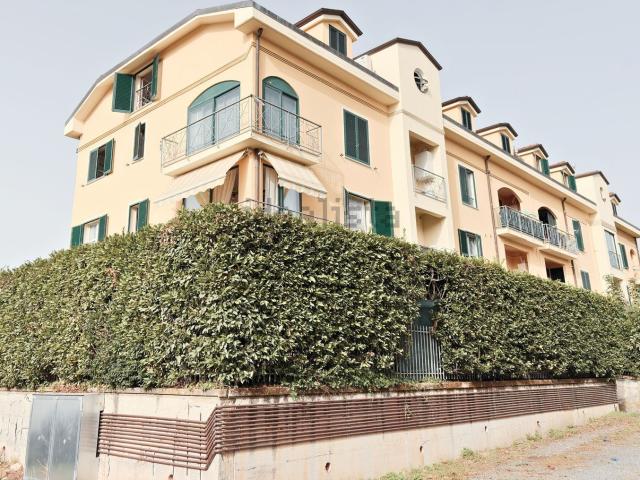 Appartamento in vendita di 80 m² in Via Sarzanello