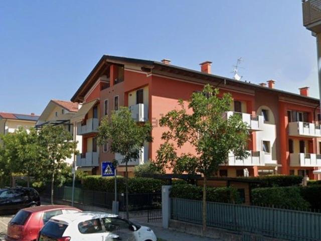 Appartamento in vendita di 80 m² in Via Silvio Benini, 11
