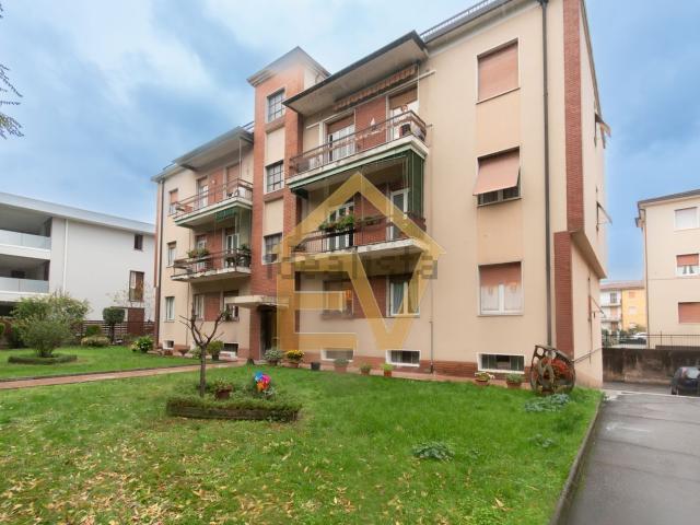 Appartamento in vendita di 80 m² in Via Sorelle Agazzi, 58