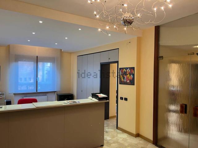 Appartamento in vendita di 80 m² in Via Sottoripa