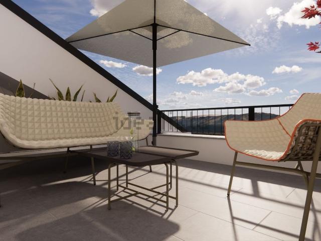 Appartamento in vendita di 80 m² in Via Stazione, 76