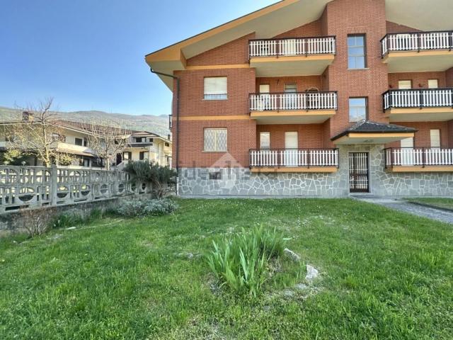 Appartamento in vendita di 80 m² in Via Susa, 2