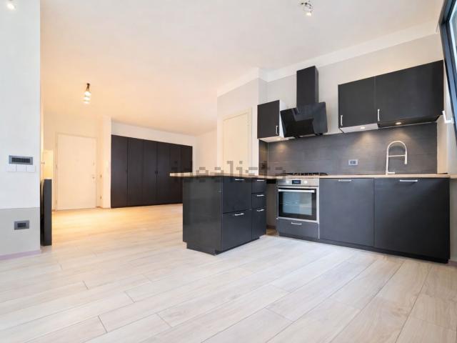 Appartamento in vendita di 80 m² in Viale O. Marchino, 74