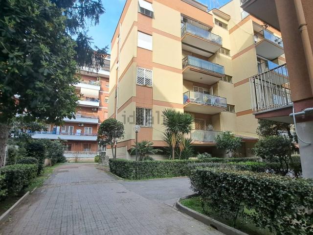 Appartamento in vendita di 80 m² in Viale Ammiraglio del Bono, 12