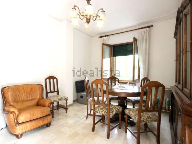Appartamento in vendita di 80 m² in Viale Camillo Benso di Cavour