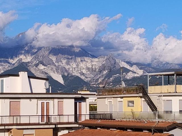 Appartamento in vendita di 80 m² in Viale Cristoforo Colombo