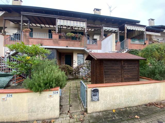 Appartamento in vendita di 80 m² in Viale dei Gelsi, 534