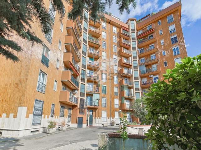 Appartamento in vendita di 80 m² in Viale Giovanni Suzzani, 283
