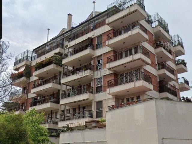 Appartamento in vendita di 80 m² in Viale Leonardo da Vinci, 421