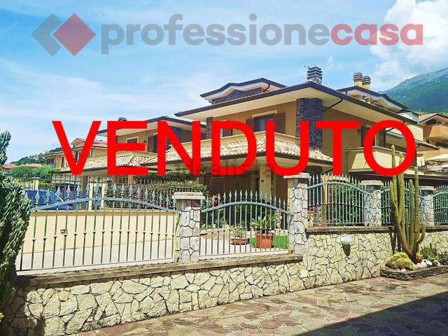 Appartamento in vendita di 80 m² in Viale Leonardo