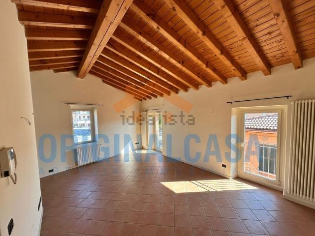 Appartamento in vendita di 80 m² in Viale Sant&apos Eufemia, 58
