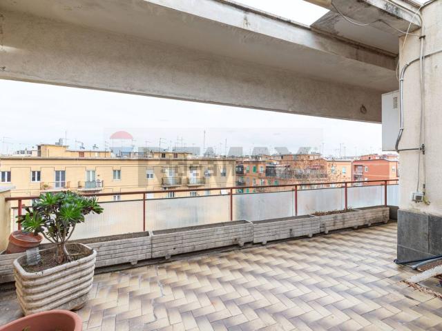 Appartamento in vendita di 80 m² in Viale Vasco de Gama, 115