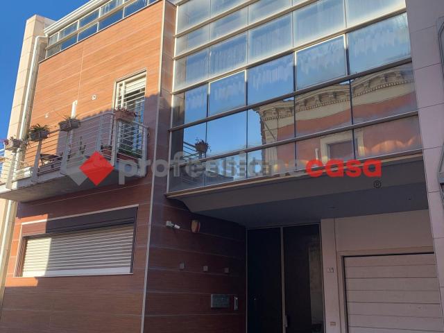 Appartamento in vendita di 80 m² in Viale Vittorio Veneto