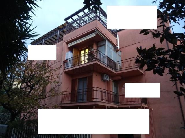 Appartamento in vendita di 81 m² in Circonvallazione Conero, 58