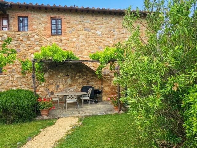 Appartamento in vendita di 81 m² in Località Montignoso, 41