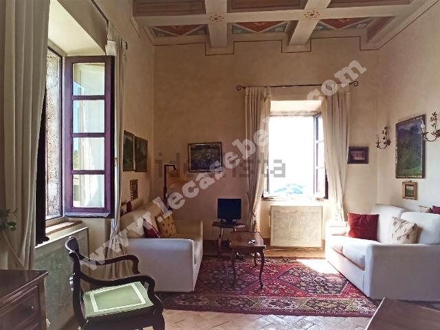 Appartamento in vendita di 81 m² in Piazza Umberto I, 18