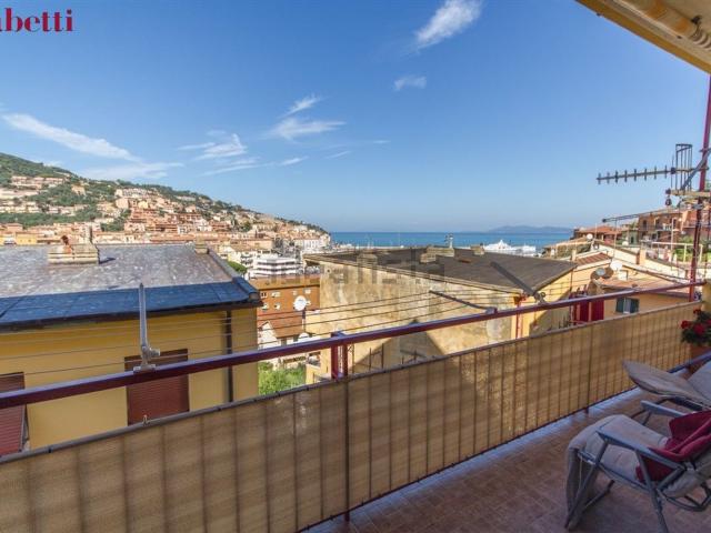 Appartamento in vendita di 81 m² in Strada dell Argentiera, 21