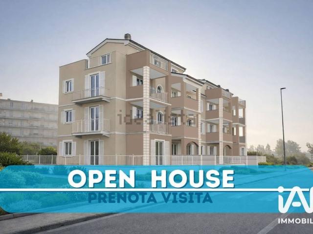 Appartamento in vendita di 81 m² in Strada Provinciale Helvia Recina