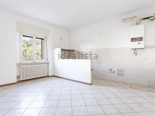 Appartamento in vendita di 81 m² in Strada San Colombano Centro, 24