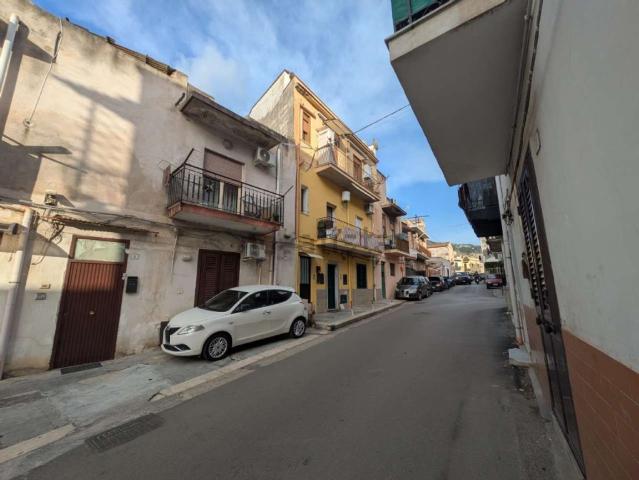 Appartamento in vendita di 81 m² in Via Trapani Pescia