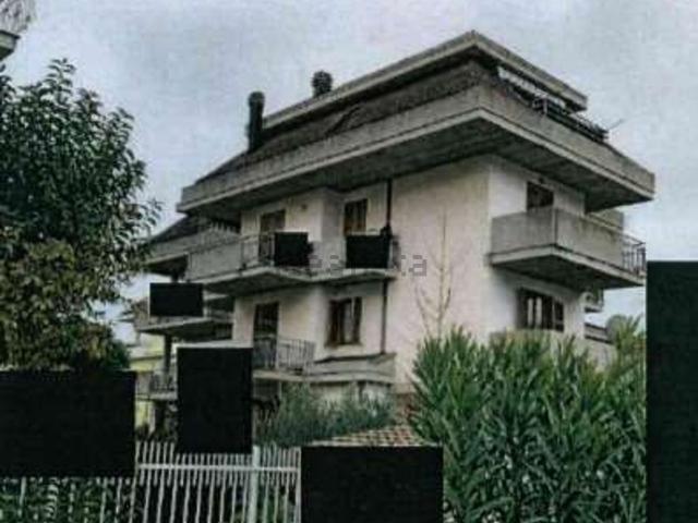 Appartamento in vendita di 81 m² in Via Umbria