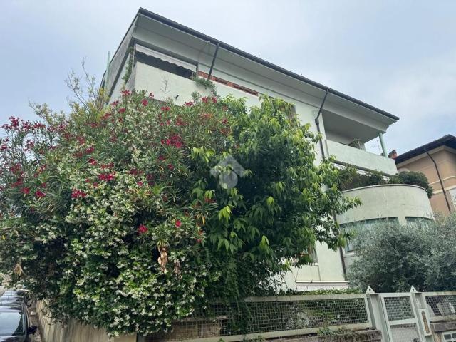 Appartamento in vendita di 81 m² in Via Valdonega, 8