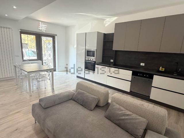 Appartamento in vendita di 81 m² in Via Vittorio Veneto, 7
