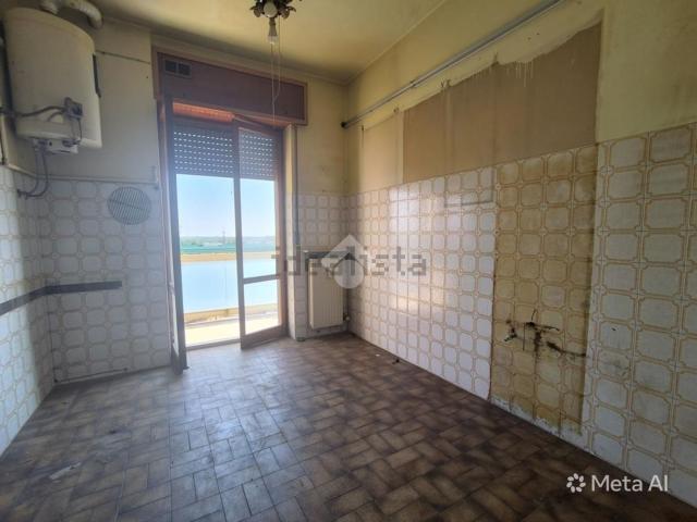 Appartamento in vendita di 81 m² in Via X Giugno, 15