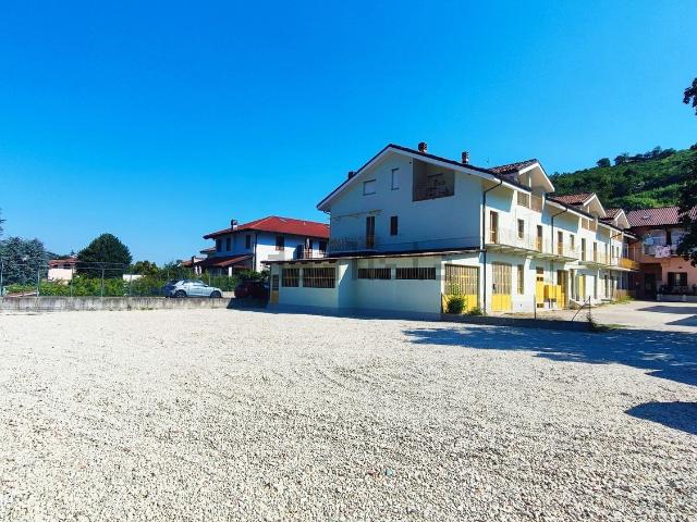 Appartamento in vendita di 81 m² in Via Alba Cortemilia, 184