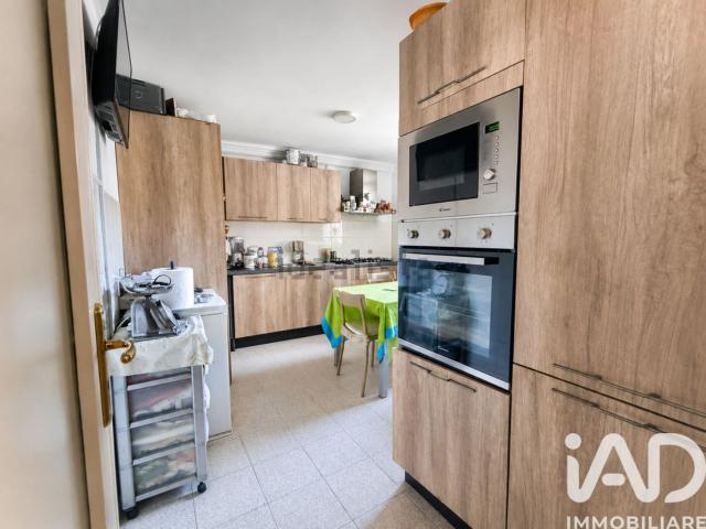 Appartamento in vendita di 81 m² in Via Brigata Regina, 50