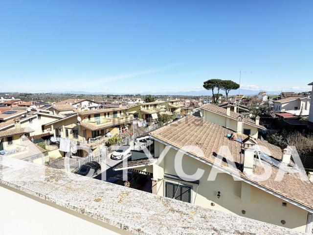 Appartamento in vendita di 81 m² in Via Capralba