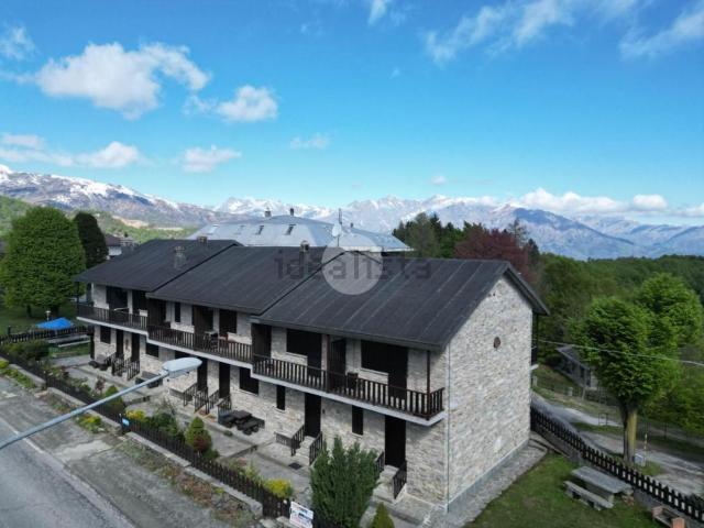 Appartamento in vendita di 81 m² in Via Cave, 588