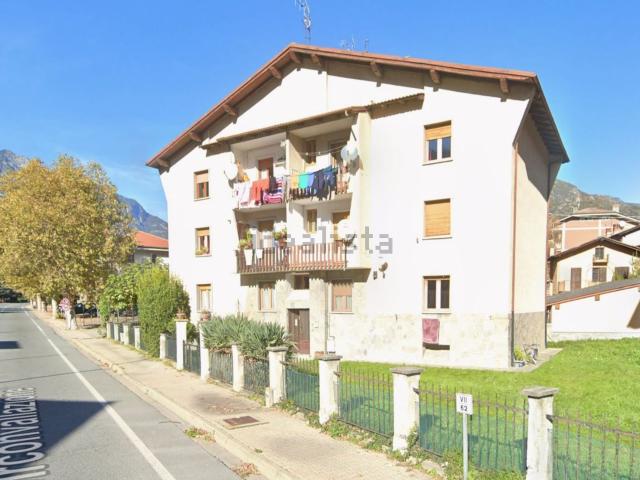 Appartamento in vendita di 81 m² in Via Circonvallazione