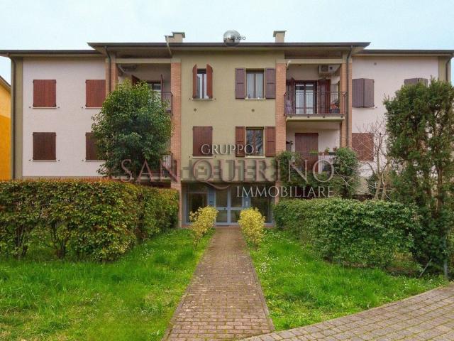 Appartamento in vendita di 81 m² in Via Coniugi Santachiara, 2