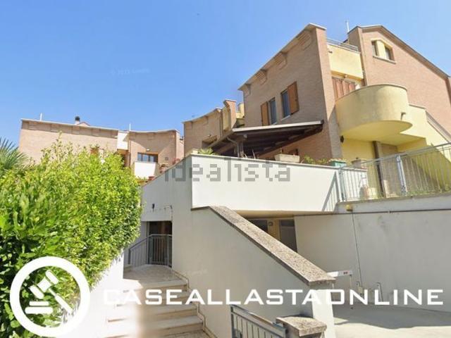 Appartamento in vendita di 81 m² in Via Colle Sant&apos Anna