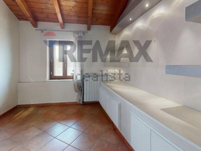 Appartamento in vendita di 81 m² in Via Costanza Baglioni, 66