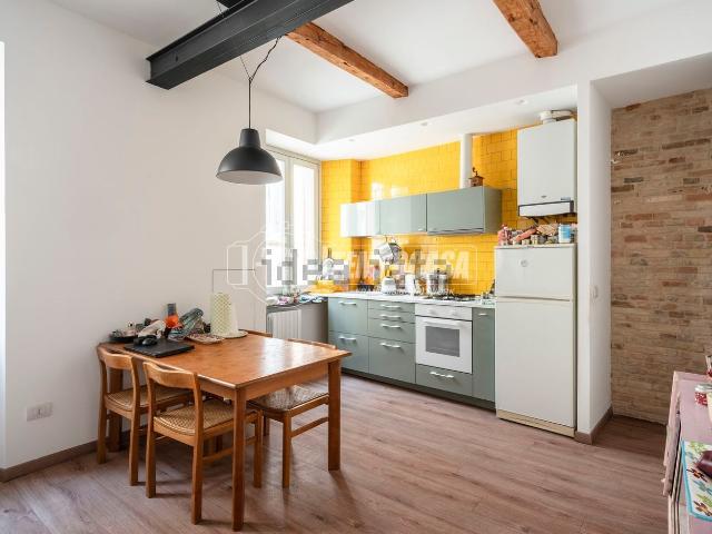 Appartamento in vendita di 81 m² in Via del Convitto
