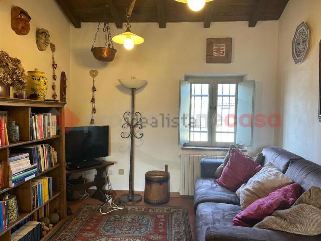 Appartamento in vendita di 81 m² in Via del Bagno, 9