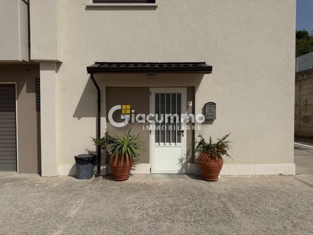 Appartamento in vendita di 81 m² in Via Don Luigi Sturzo, 35