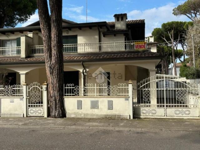 Appartamento in vendita di 81 m² in Via Donato Bramante, 33
