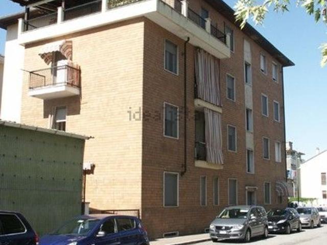 Appartamento in vendita di 81 m² in Via Fratelli Lenti, 6