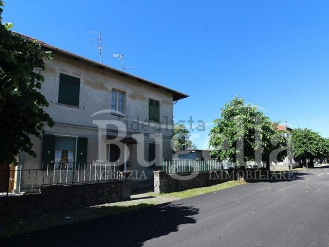 Appartamento in vendita di 81 m² in Via Francesco Allasina, 17