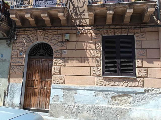 Appartamento in vendita di 81 m² in Via Francesco Paolo Perez, 85