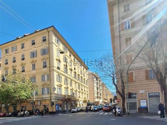 Appartamento in vendita di 81 m² in Via Giovanni Torti