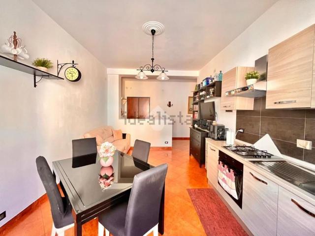 Appartamento in vendita di 81 m² in Via Gio Batta Valle, 8