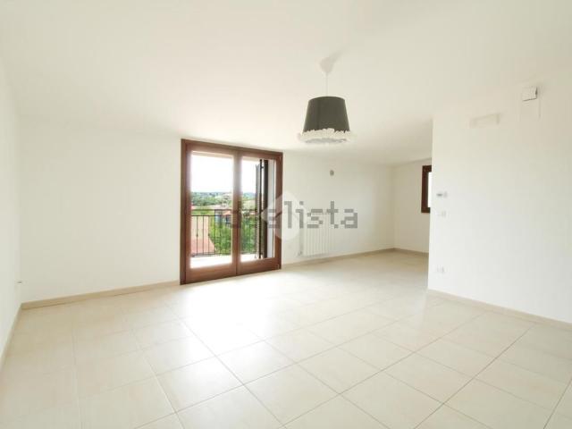 Appartamento in vendita di 81 m² in Via Macinini, 46