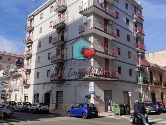 Appartamento in vendita di 81 m² in Via Marche, 14
