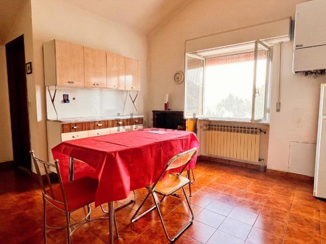 Appartamento in vendita di 81 m² in Via Montà, 18