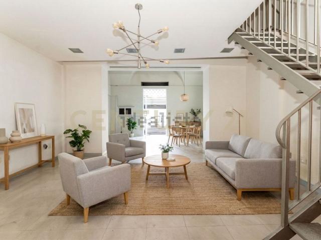 Appartamento in vendita di 81 m² in Via Principe Nicola, 80